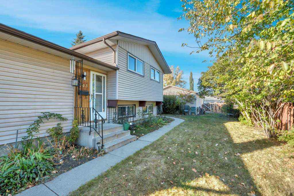 MLS® A2265165 - 543 Maidstone Drive NE in Marlborough Park Calgary, Residential