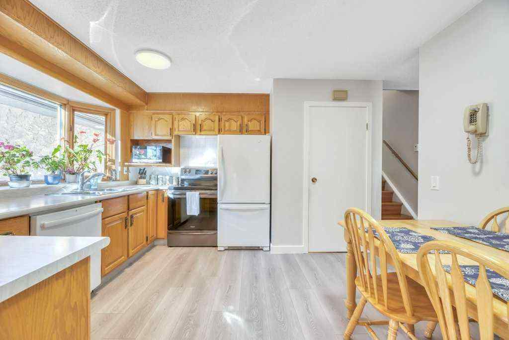 MLS® A2265165 - 543 Maidstone Drive NE in Marlborough Park Calgary, Residential