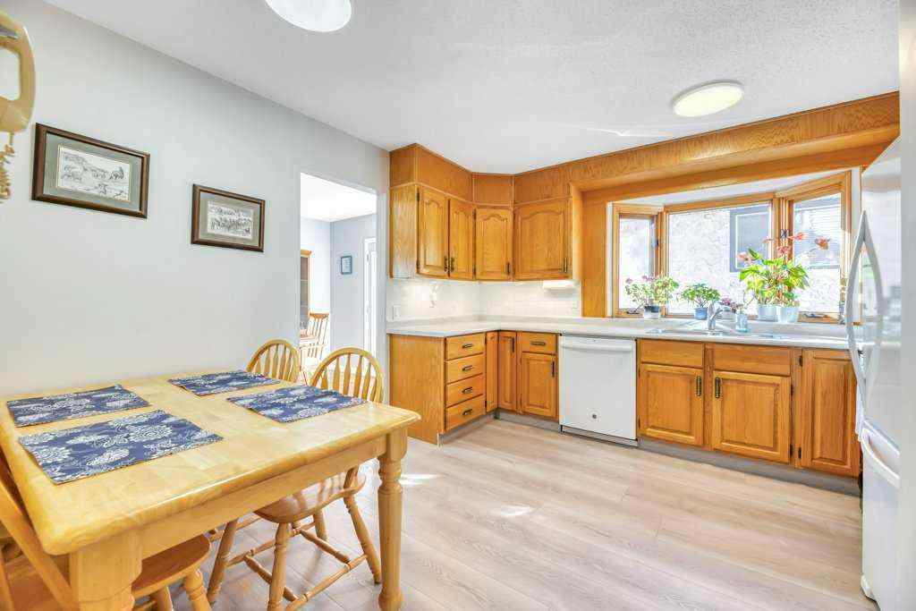 MLS® A2265165 - 543 Maidstone Drive NE in Marlborough Park Calgary, Residential