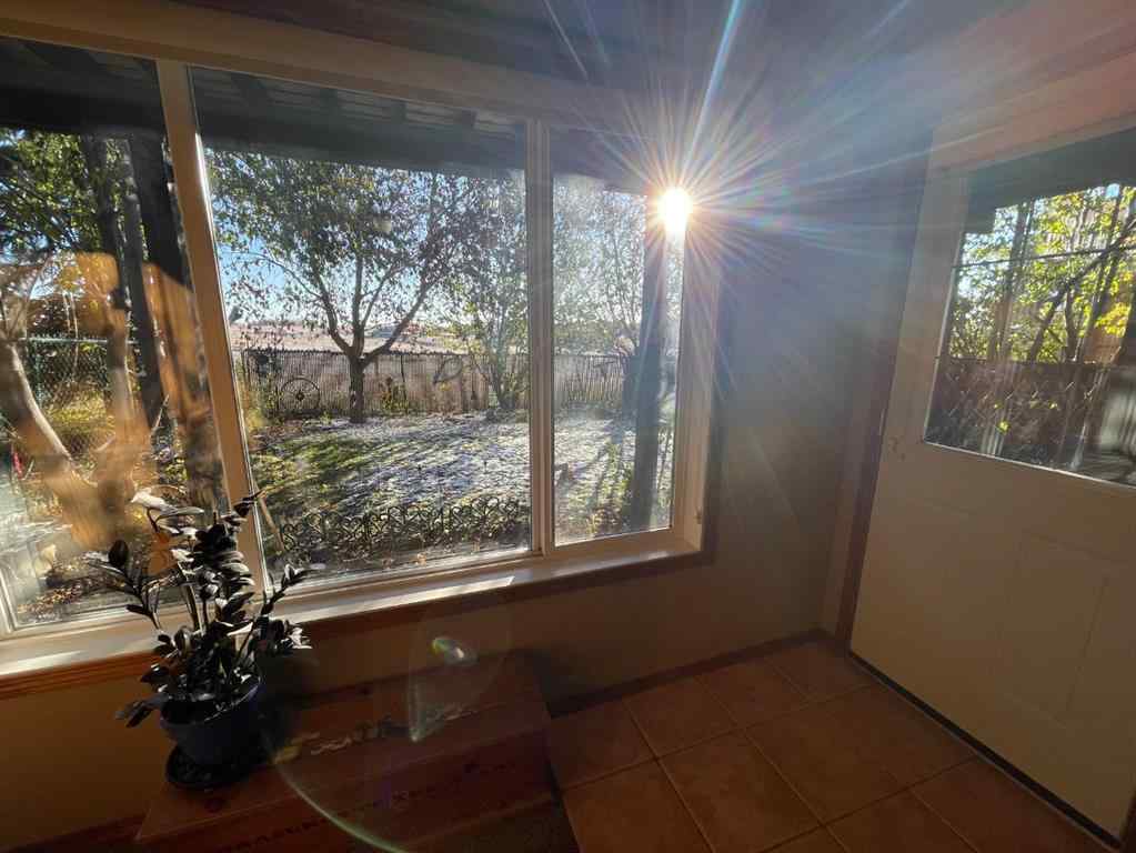 MLS® A2265166 - 63 Glensummit Close  in GlenEagles Cochrane, Residential