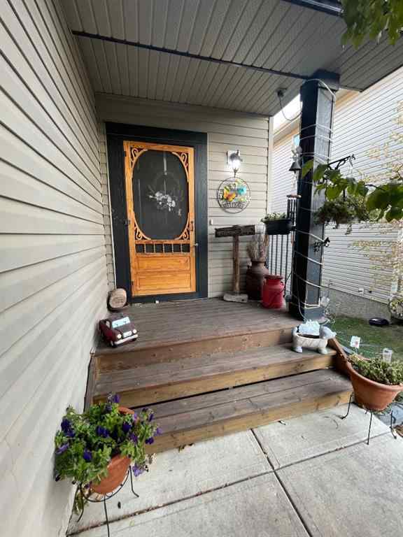 MLS® A2265166 - 63 Glensummit Close  in GlenEagles Cochrane, Residential