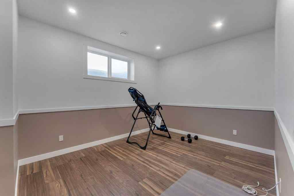 MLS® A2265169 - 7 Waterford Heights  in NONE Chestermere, Residential