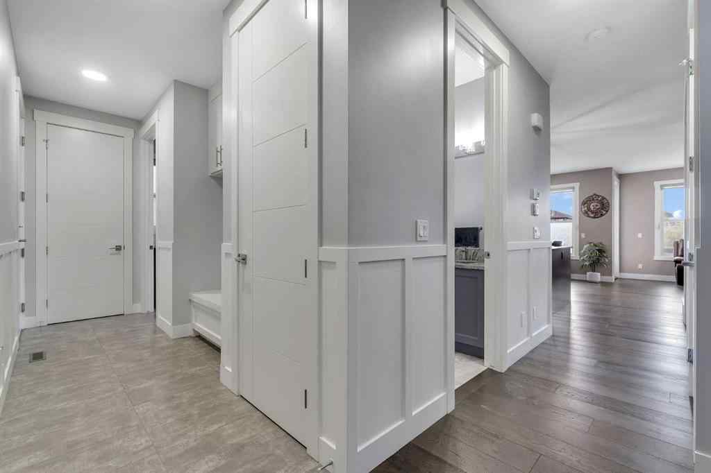 MLS® A2265169 - 7 Waterford Heights  in NONE Chestermere, Residential
