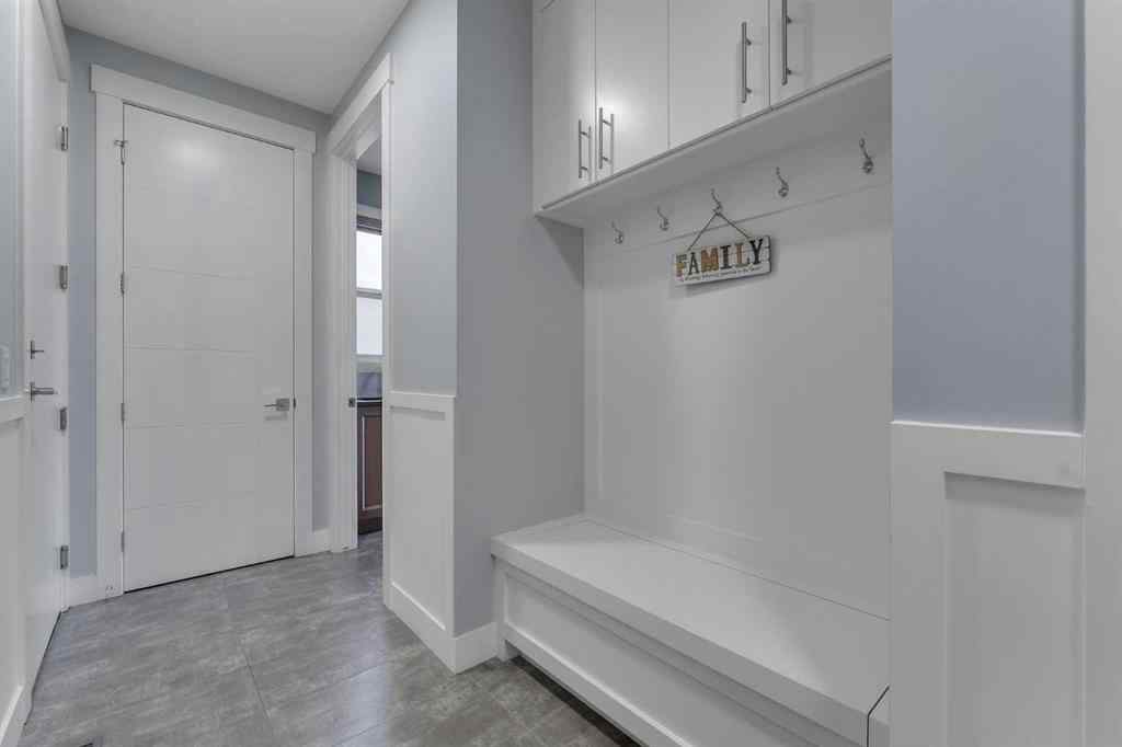 MLS® A2265169 - 7 Waterford Heights  in NONE Chestermere, Residential