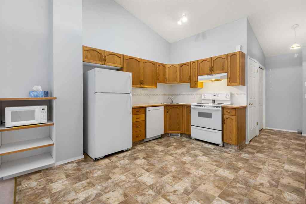 MLS® A2265173 - Unit #29 12 Woodside Rise NW in Woodside Airdrie, Residential
