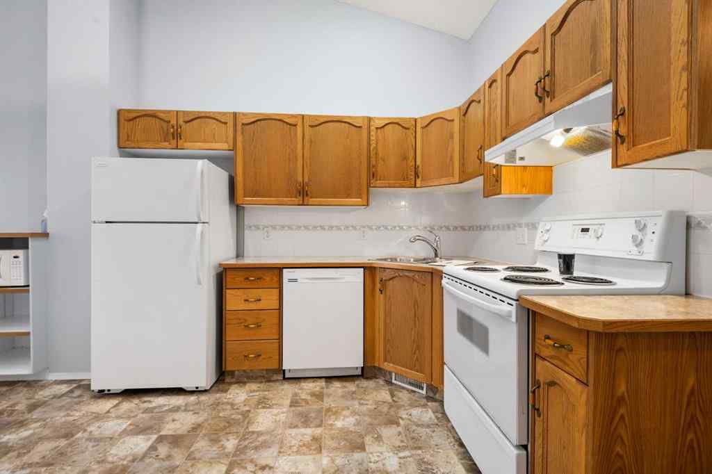 MLS® A2265173 - Unit #29 12 Woodside Rise NW in Woodside Airdrie, Residential