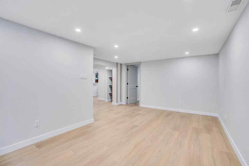 MLS® A2265176 - 146 Springwood Drive SW in Southwood Calgary, Residential