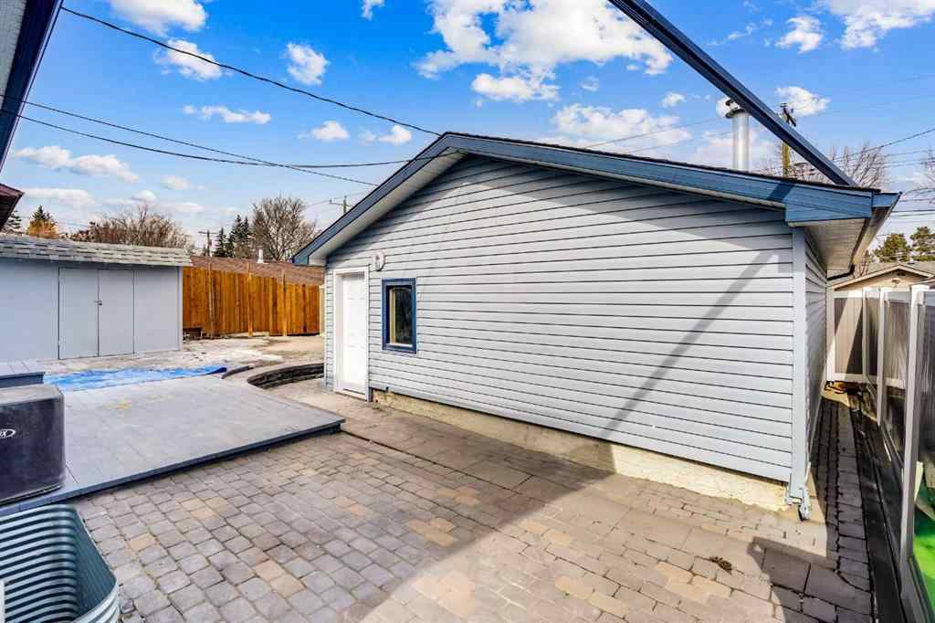 MLS® A2265176 - 146 Springwood Drive SW in Southwood Calgary, Residential