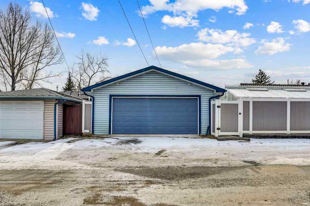 MLS® A2265176 - 146 Springwood Drive SW in Southwood Calgary, Residential