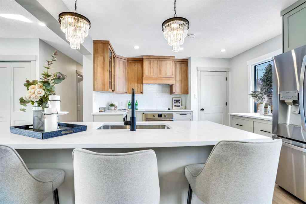 MLS® A2265176 - 146 Springwood Drive SW in Southwood Calgary, Residential