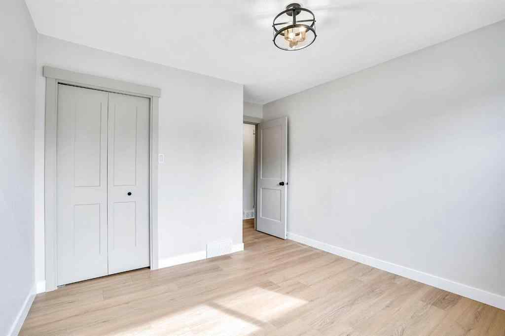 MLS® A2265176 - 146 Springwood Drive SW in Southwood Calgary, Residential