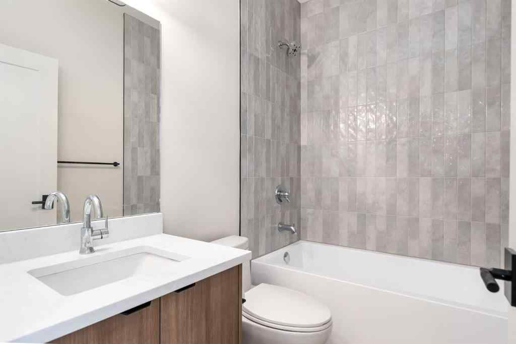 MLS® A2265179 - 716 18 Avenue NW in Mount Pleasant Calgary, Residential