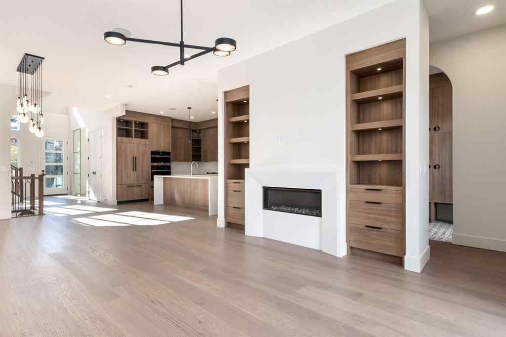 MLS® A2265179 - 716 18 Avenue NW in Mount Pleasant Calgary, Residential