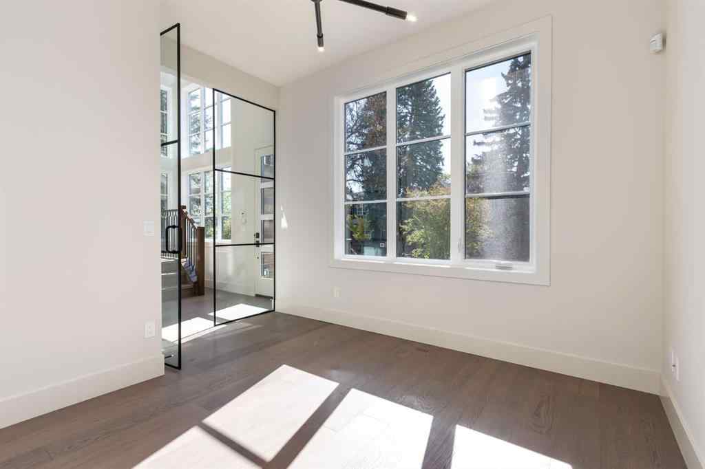 MLS® A2265179 - 716 18 Avenue NW in Mount Pleasant Calgary, Residential