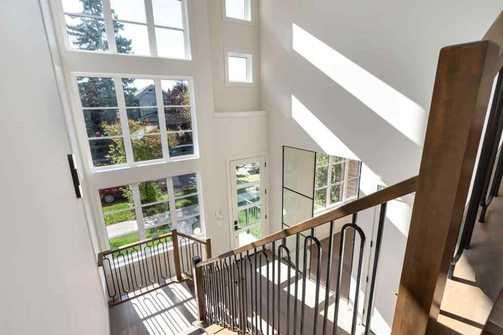 MLS® A2265179 - 716 18 Avenue NW in Mount Pleasant Calgary, Residential