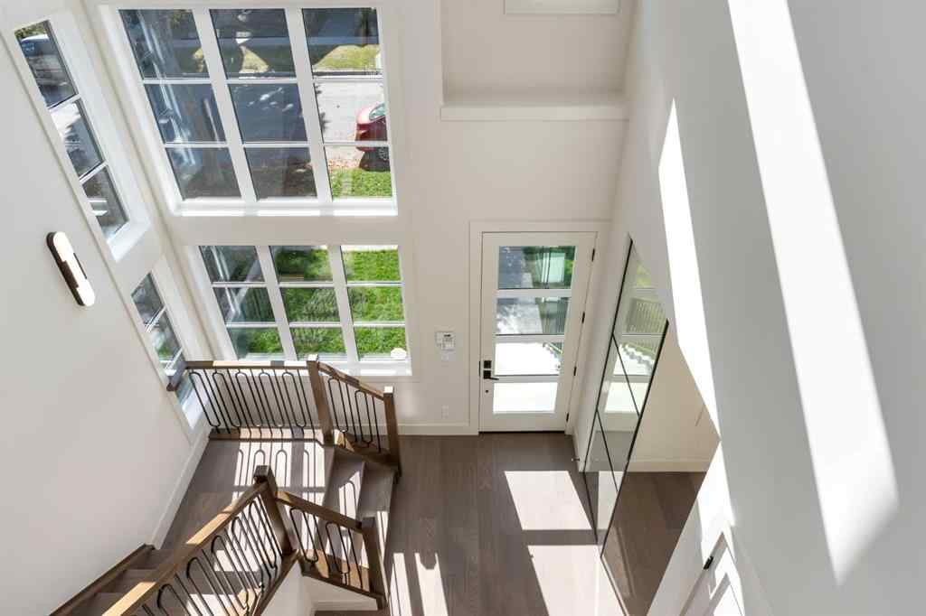 MLS® A2265179 - 716 18 Avenue NW in Mount Pleasant Calgary, Residential