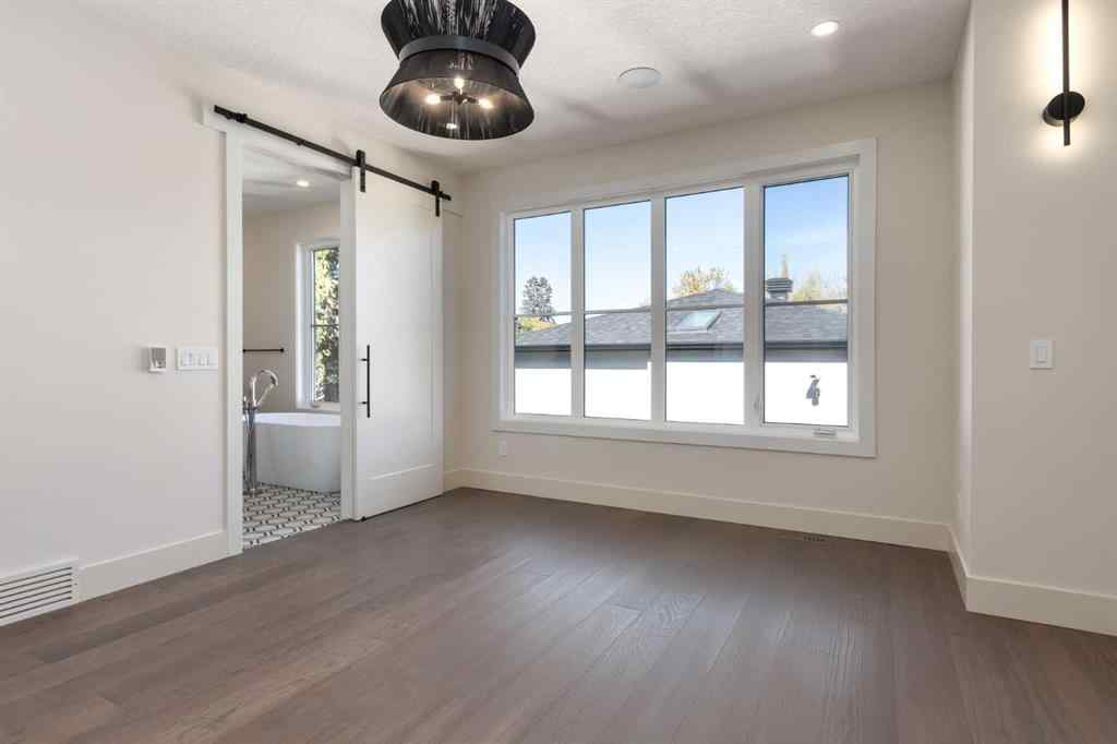 MLS® A2265179 - 716 18 Avenue NW in Mount Pleasant Calgary, Residential