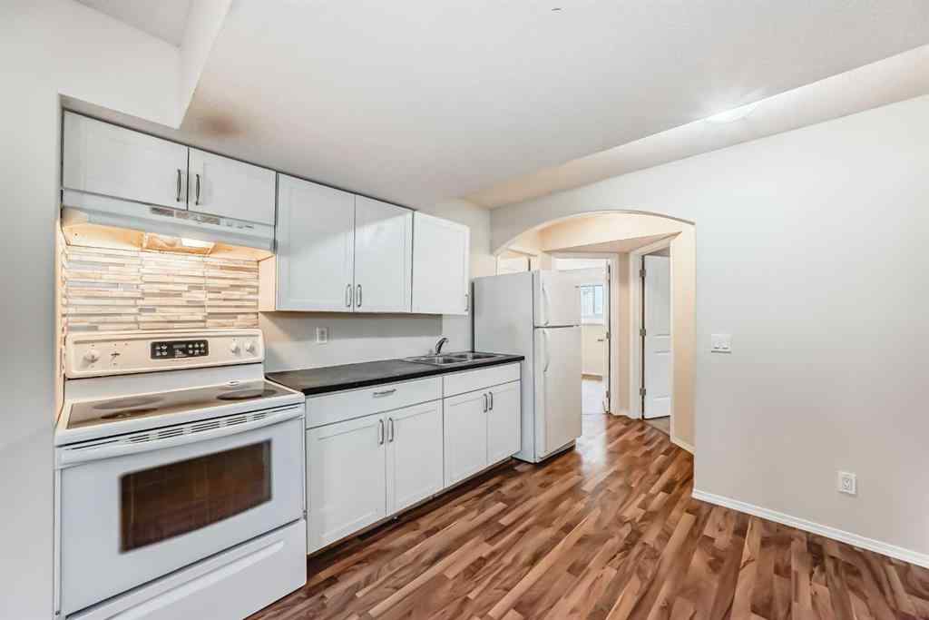 MLS® A2265183 - 576 Stonegate Way NW in Stonegate Airdrie, Residential