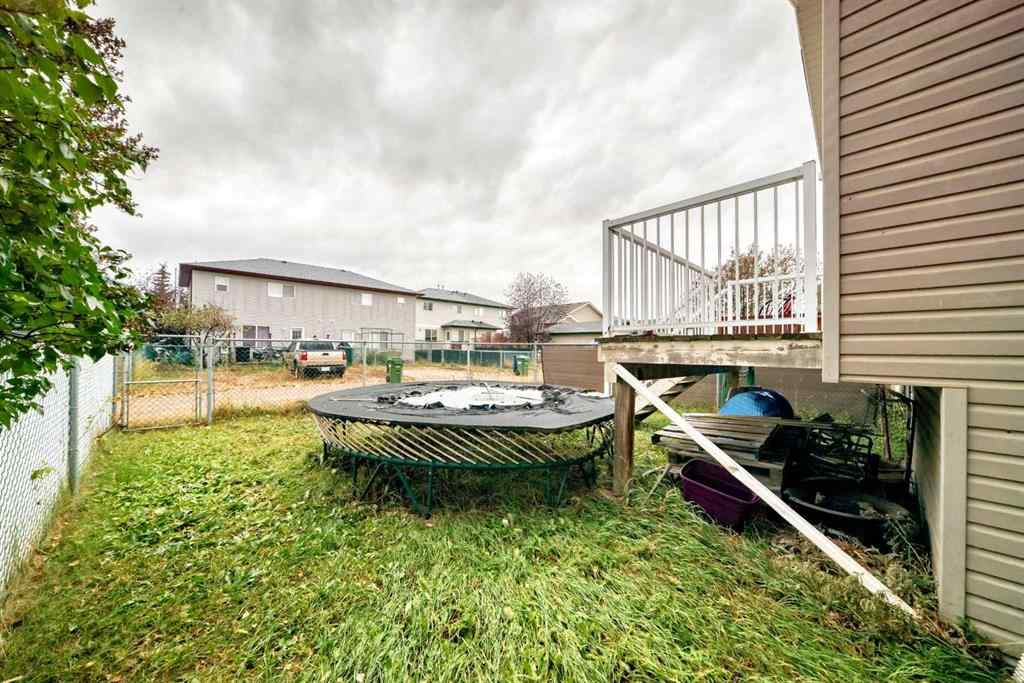 MLS® A2265183 - 576 Stonegate Way NW in Stonegate Airdrie, Residential