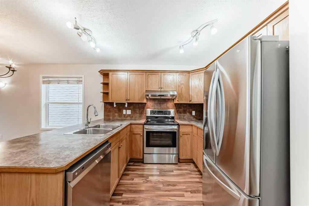 MLS® A2265183 - 576 Stonegate Way NW in Stonegate Airdrie, Residential