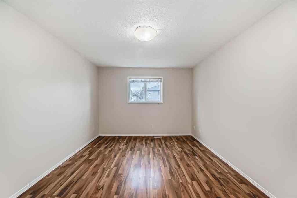 MLS® A2265183 - 576 Stonegate Way NW in Stonegate Airdrie, Residential