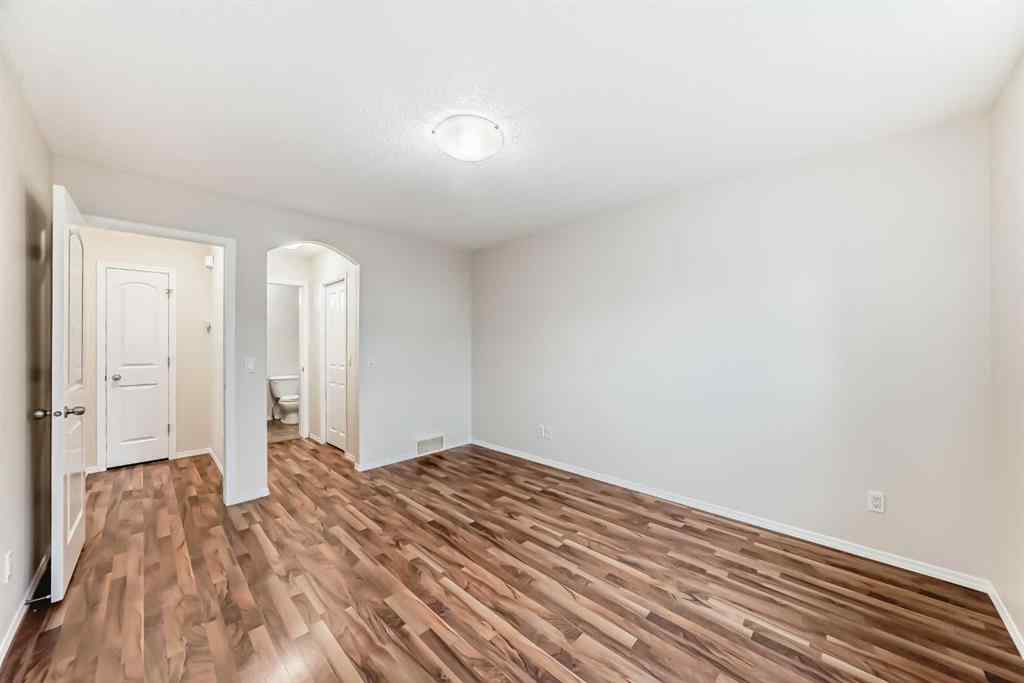 MLS® A2265183 - 576 Stonegate Way NW in Stonegate Airdrie, Residential