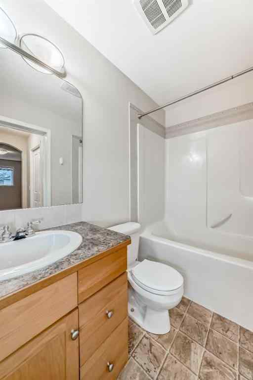 MLS® A2265183 - 576 Stonegate Way NW in Stonegate Airdrie, Residential