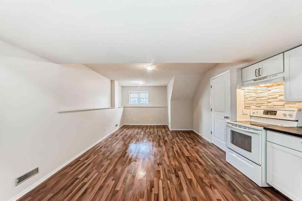 MLS® A2265183 - 576 Stonegate Way NW in Stonegate Airdrie, Residential