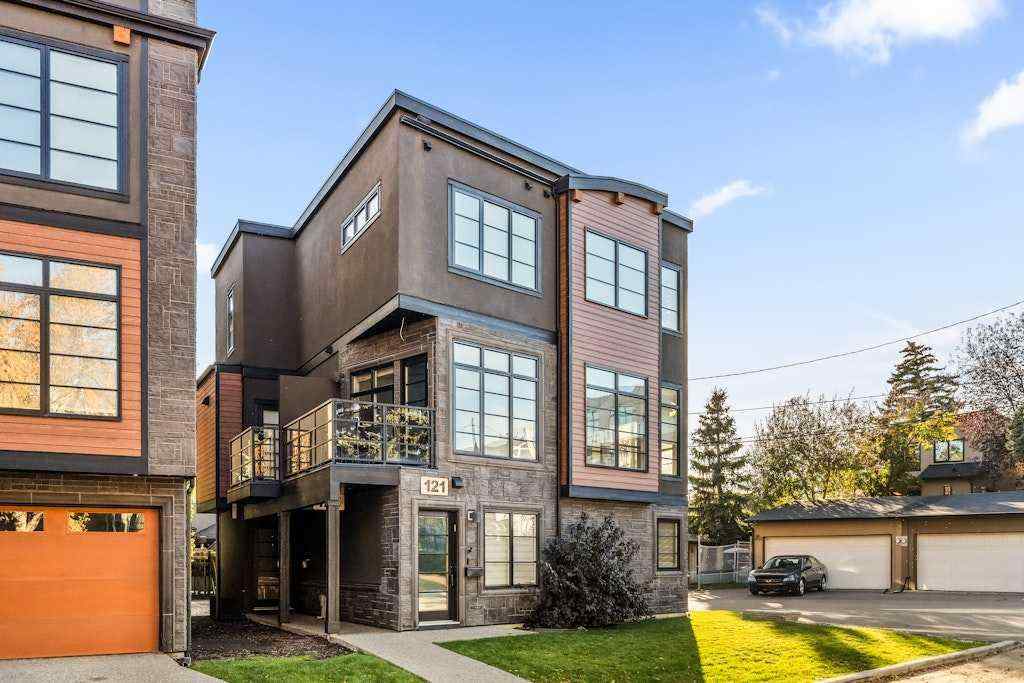 MLS® A2265185 - 125 41 Avenue SW in Parkhill Calgary, Residential