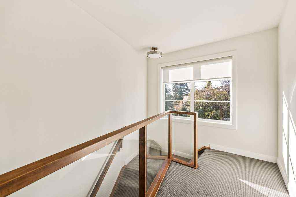 MLS® A2265185 - 125 41 Avenue SW in Parkhill Calgary, Residential