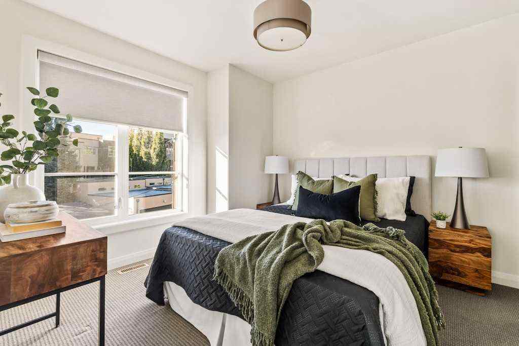 MLS® A2265185 - 125 41 Avenue SW in Parkhill Calgary, Residential