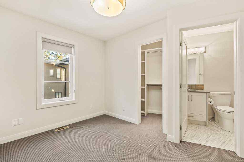 MLS® A2265185 - 125 41 Avenue SW in Parkhill Calgary, Residential