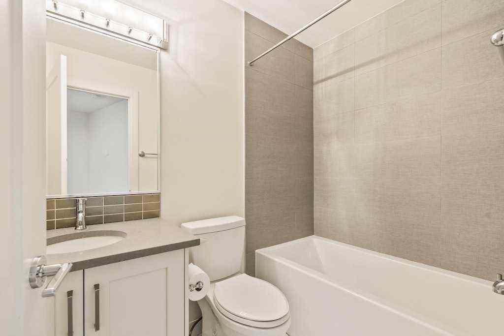 MLS® A2265185 - 125 41 Avenue SW in Parkhill Calgary, Residential