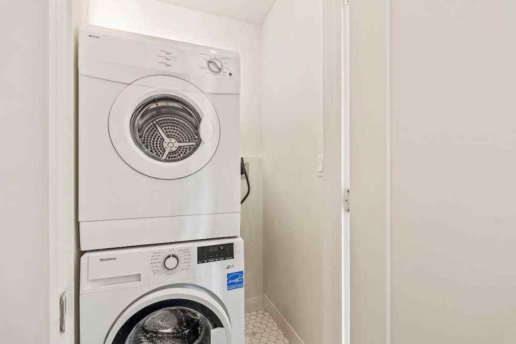 MLS® A2265185 - 125 41 Avenue SW in Parkhill Calgary, Residential