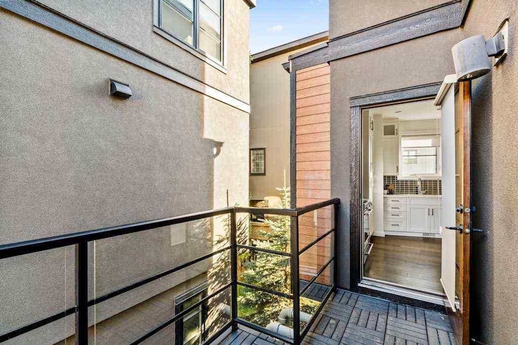 MLS® A2265185 - 125 41 Avenue SW in Parkhill Calgary, Residential