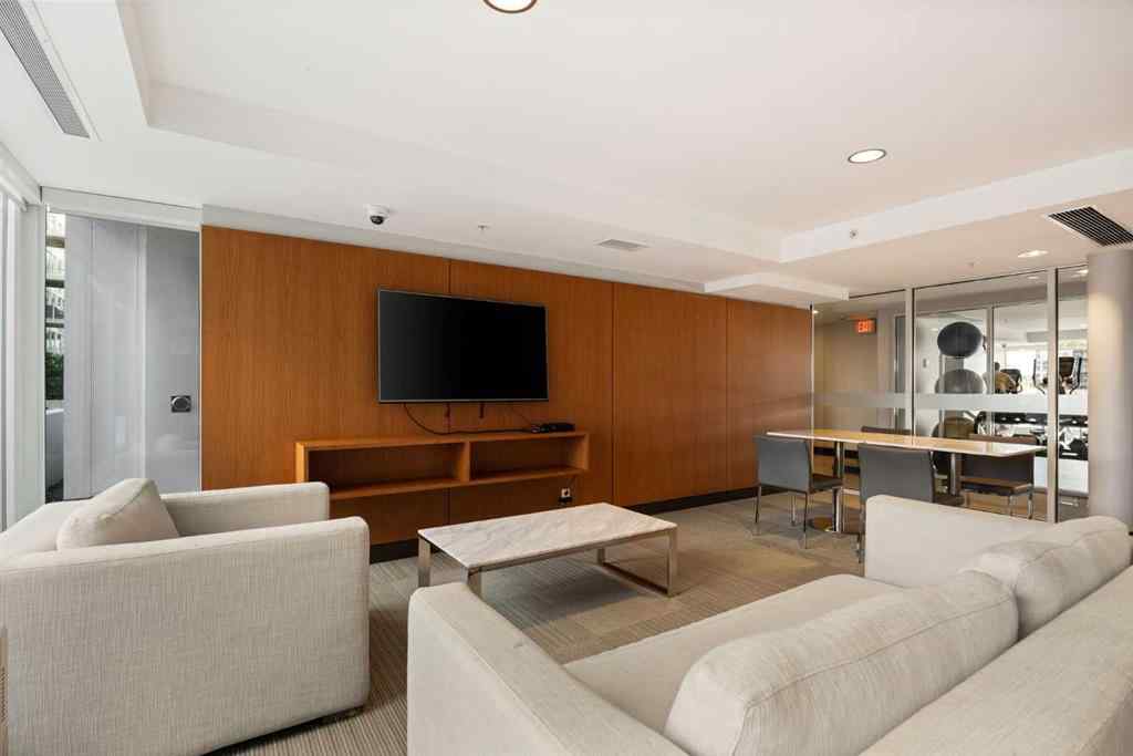 MLS® A2265188 - Unit #301 510 6 Avenue SE in Downtown East Village Calgary, Residential