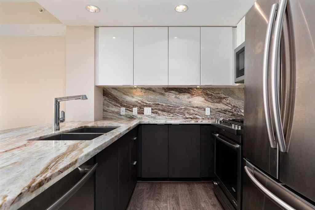 MLS® A2265188 - Unit #301 510 6 Avenue SE in Downtown East Village Calgary, Residential