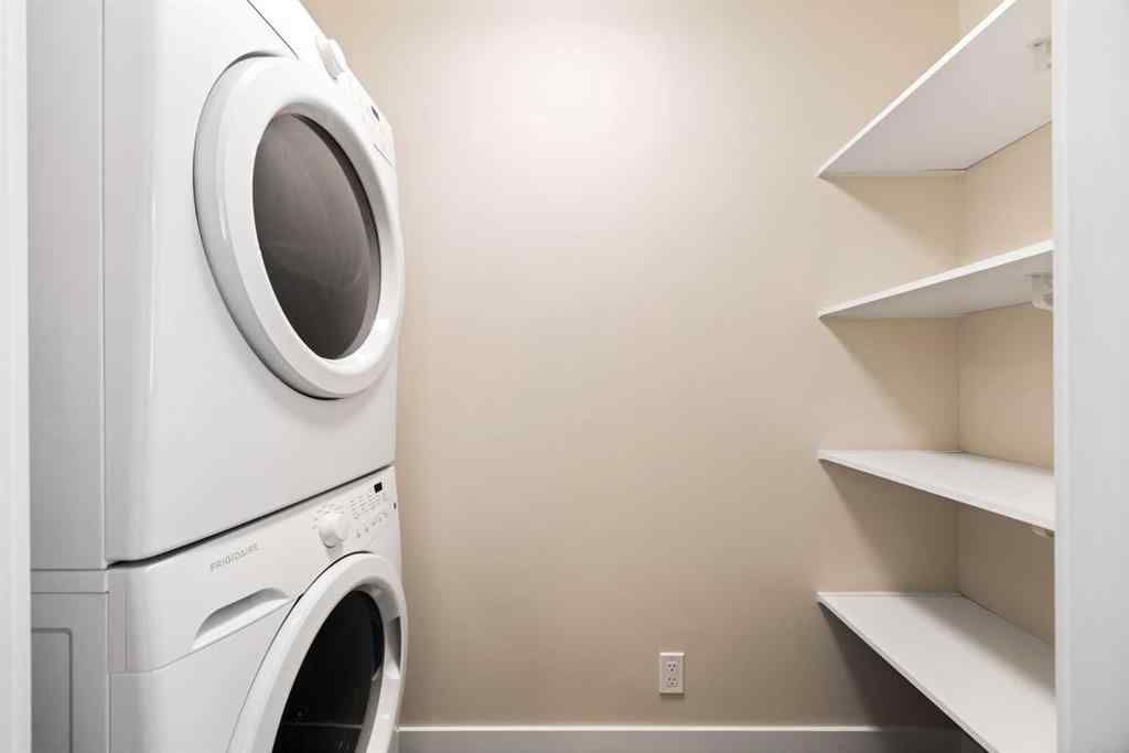 MLS® A2265188 - Unit #301 510 6 Avenue SE in Downtown East Village Calgary, Residential