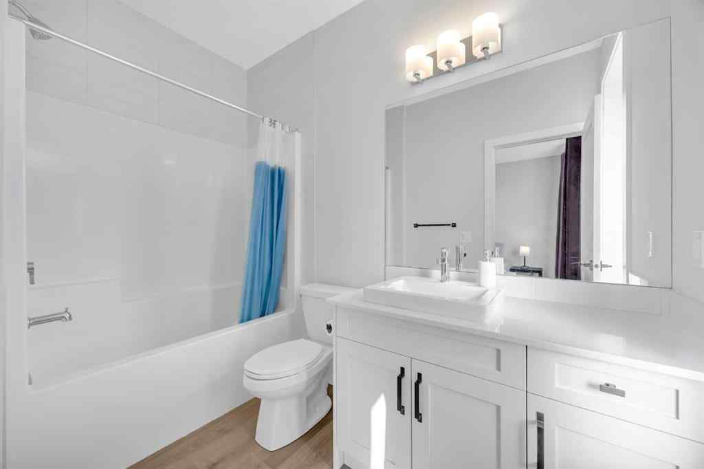 MLS® A2265189 - 32 Silverton Glen Green SW in Silverado Calgary, Residential