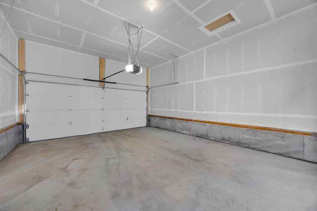 MLS® A2265189 - 32 Silverton Glen Green SW in Silverado Calgary, Residential