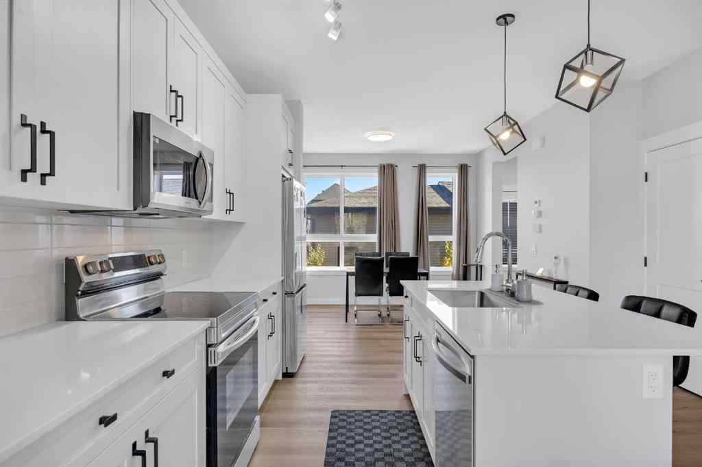 MLS® A2265189 - 32 Silverton Glen Green SW in Silverado Calgary, Residential