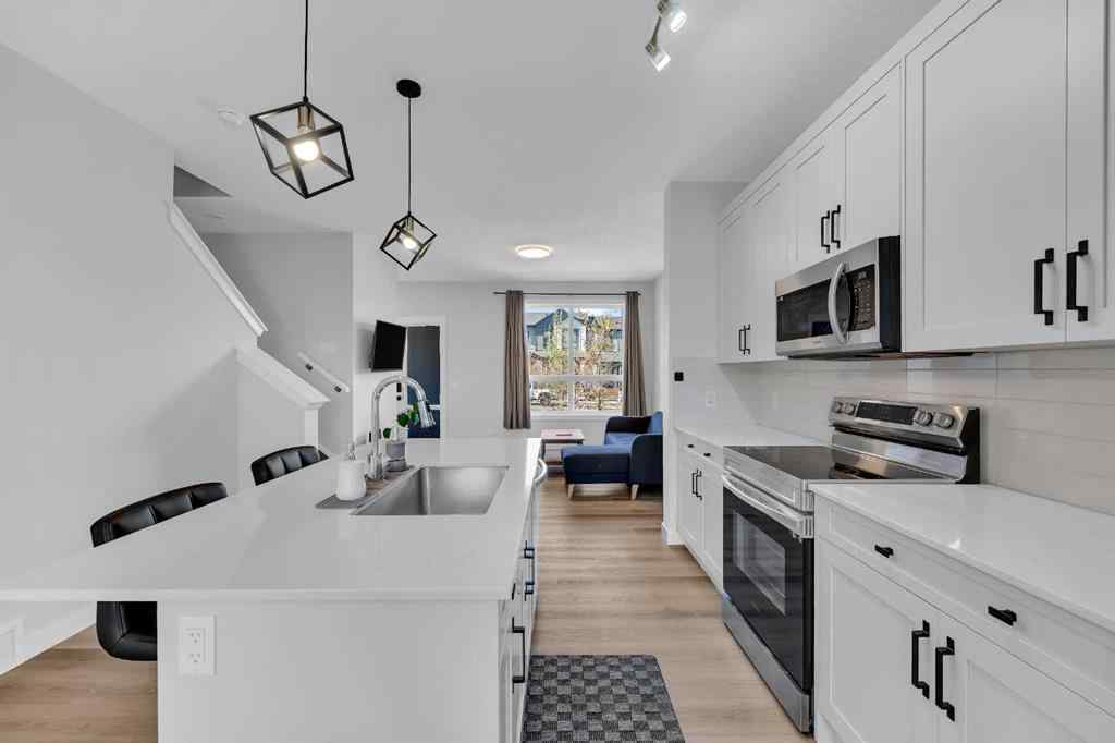 MLS® A2265189 - 32 Silverton Glen Green SW in Silverado Calgary, Residential