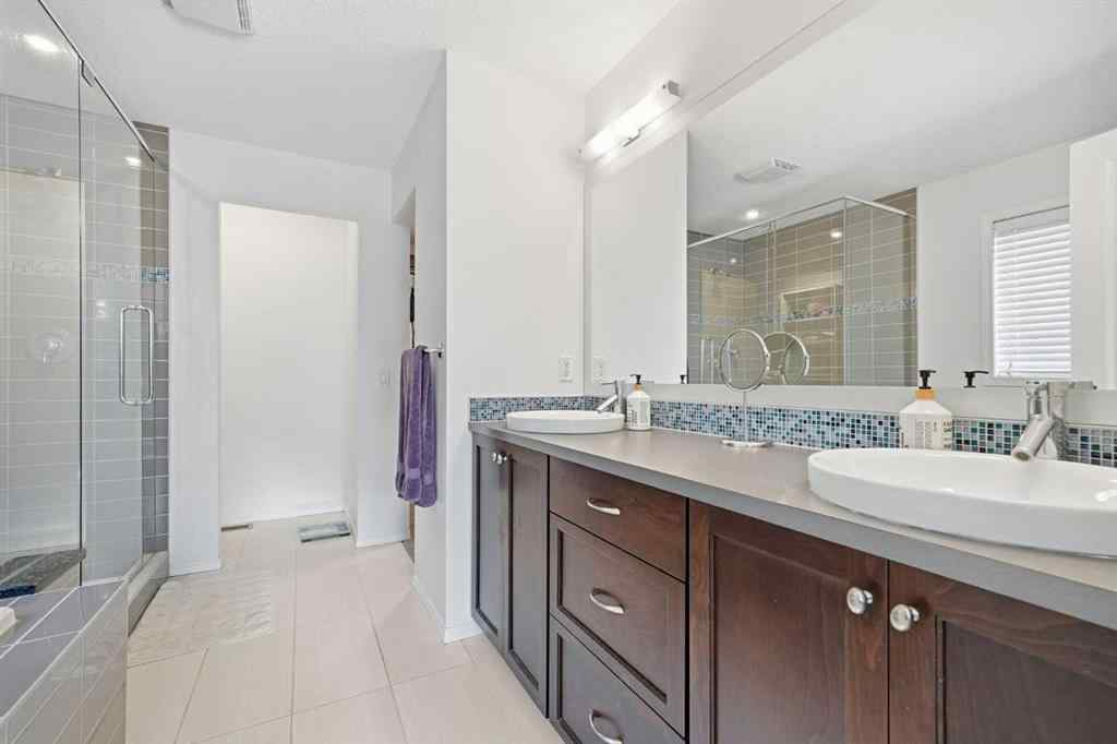 MLS® A2265190 - 587 Panora Way NW in Panorama Hills Calgary, Residential