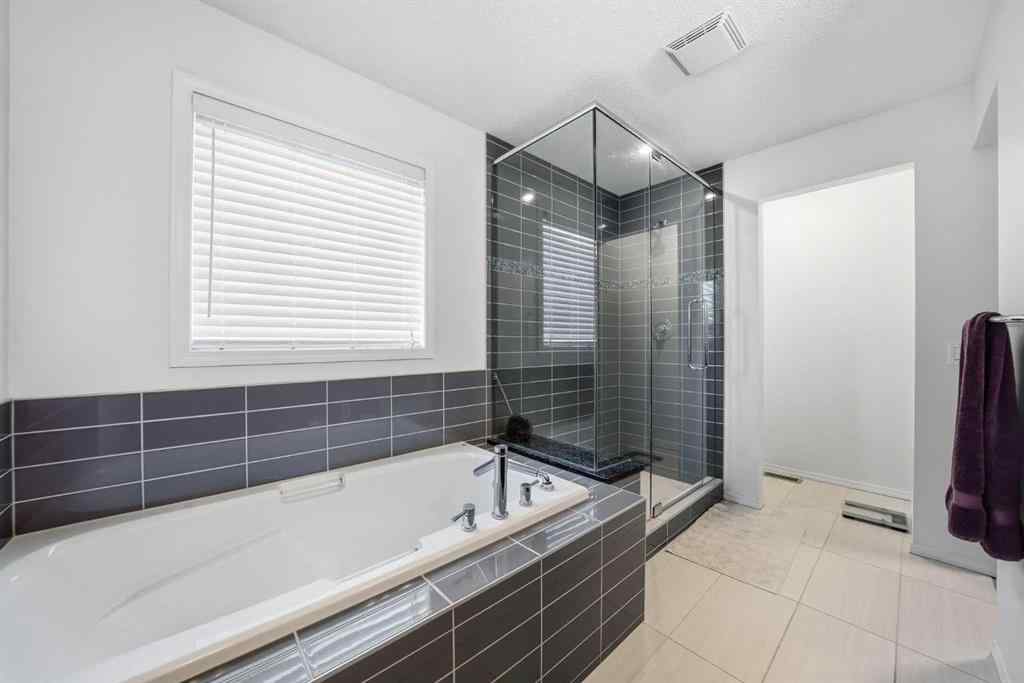 MLS® A2265190 - 587 Panora Way NW in Panorama Hills Calgary, Residential