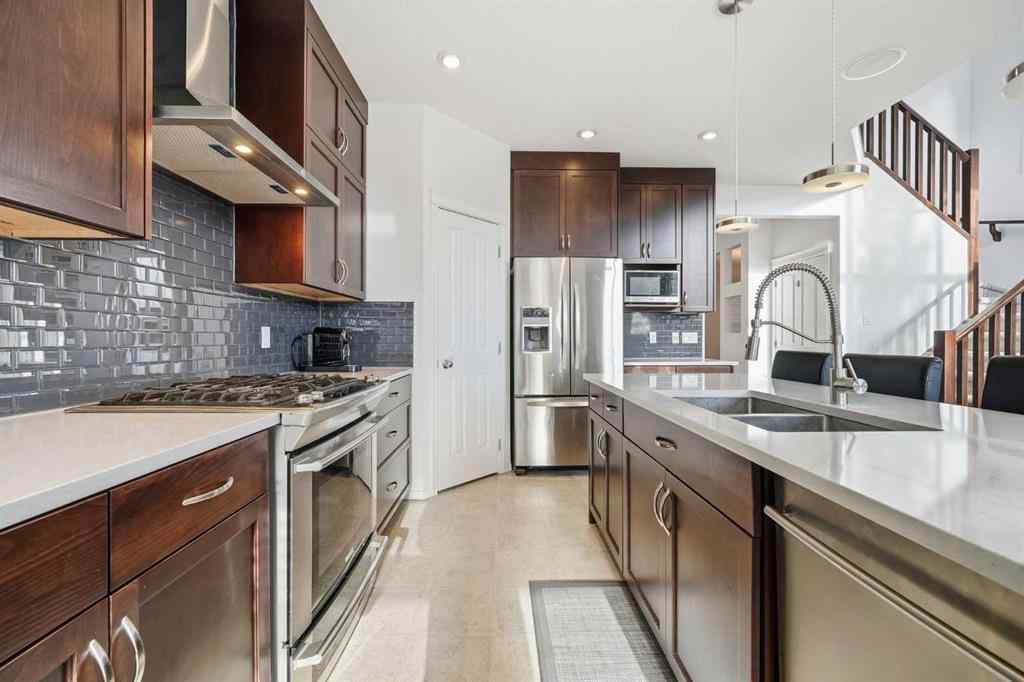 MLS® A2265190 - 587 Panora Way NW in Panorama Hills Calgary, Residential