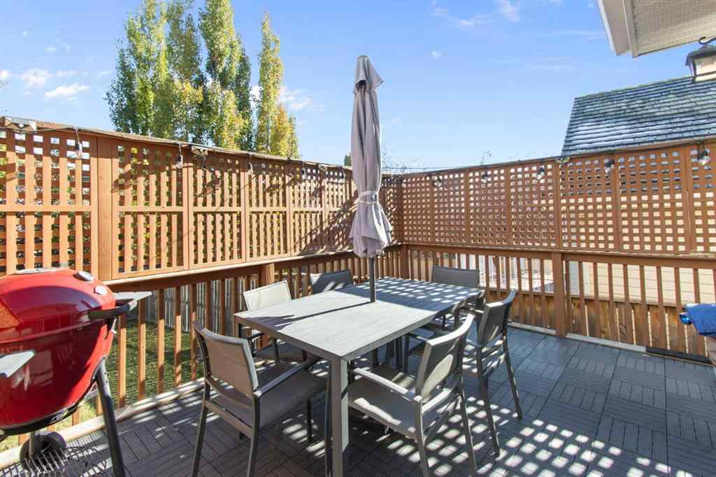 MLS® A2265193 - 38 Spring Crescent SW in Springbank Hill Calgary, Residential