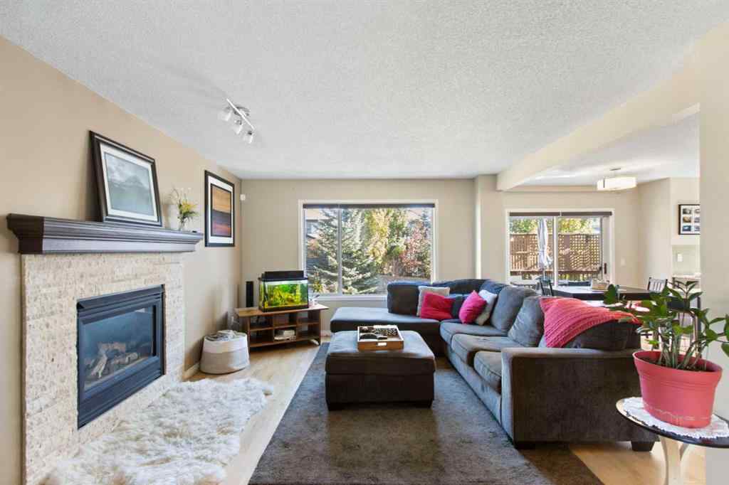 MLS® A2265193 - 38 Spring Crescent SW in Springbank Hill Calgary, Residential