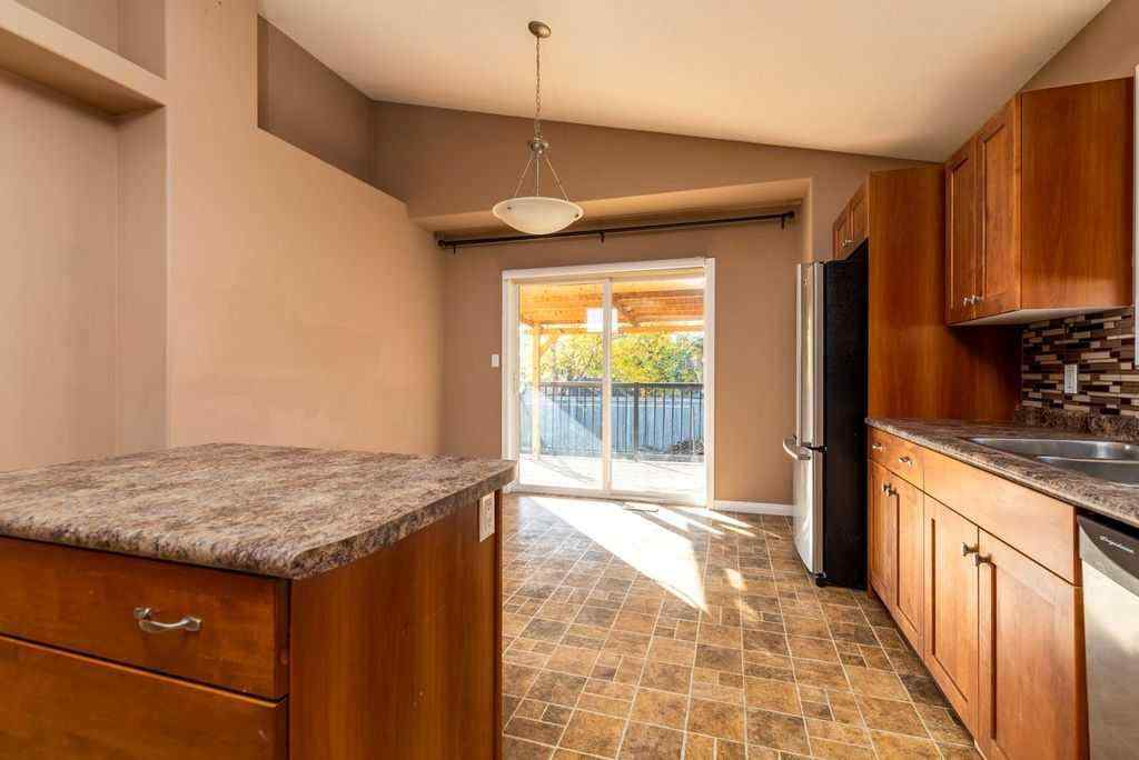 MLS® A2265196 - 6711 39A Street  in Parkview Estates Lloydminster, Residential