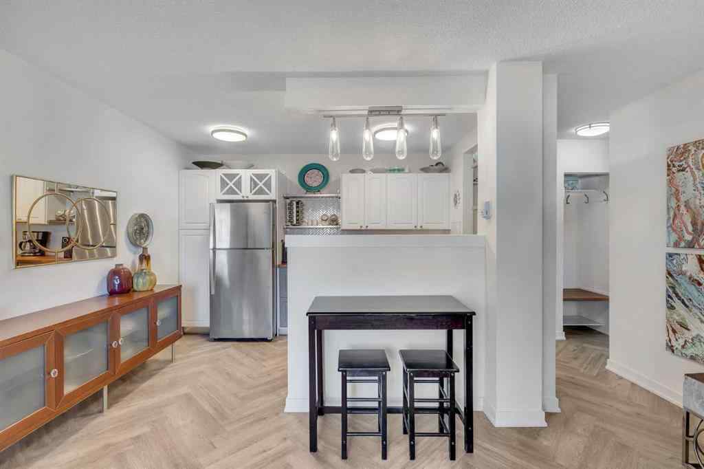 MLS® A2265197 - Unit #205 1626 14 Avenue SW in Sunalta Calgary, Residential