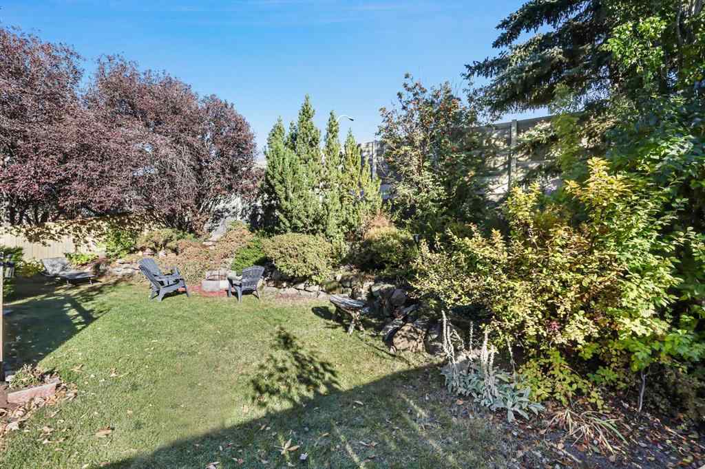 MLS® A2265204 - 248 Douglas Ridge Green SE in Douglasdale/Glen Calgary, Residential